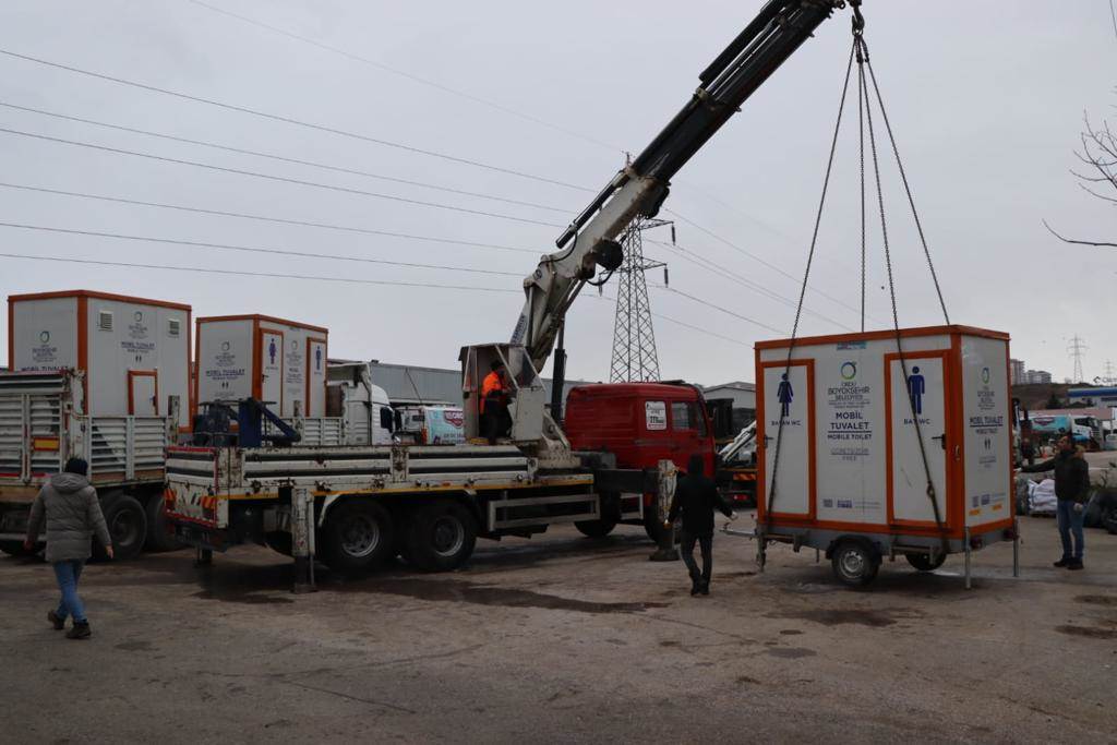 ORDU BÜYÜKŞEHİR TÜM İMKANLARI İLE DEPREM BÖLGESİNDE